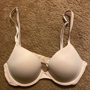 BRAND NEW PINK Wear Everywhere bra in nude